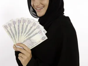 ارتفعت القيمة الإجمالية لموجودات القطاع المصرفي بدولة الامارات إلى 2311 مليار درهم بنهاية سبتمبر الماضي