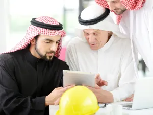 يخطط أكثر من ستة من أصل 10 من أصحاب العمل في الإمارات لملء ما يصل إلى 10 وظائف مختلفة من خلال توظيف موظفين جدد