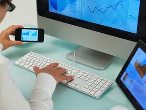 يمكن لصاحب المشروع الحصول على الرخص الإلكترونية في دقائق معدودة من خلال التسجيل عبر صفحة التاجر 