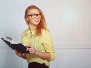 تغيير عقليتك من التركيز على مسؤولياتك اليومية بوصفك شخصاً مسؤولاً عن إنجاز مهام محدّدة إلى امتلاك نظرة أوسع كمدير وقائد هو أمر يحتاج إلى بعض الوقت