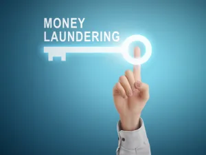 في منطقة الشرق الأوسط، نجد أنه إضافة إلى إيران، أُعتبرت لبنان، واليمن، والجزائر على التوالي من ناحية درجة مخاطر مصارفها في غسل الأموال وتمويل الإرهاب