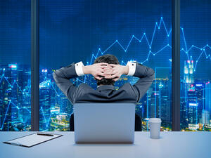 جمع الثروة هي فرصة للقيام بأفعال حسنة، وليس للعجرفة