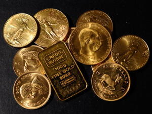 عالميا، تراجع سعر الذهب إلى أدنى مستوياته في أسبوعين يوم الجمعة الماضي متجها إلى تسجيل أكبر خسارة أسبوعية له منذ منتصف أيلول بسبب ارتفاع الدولار بعد بيانات اقتصادية قوية من الولايات المتحدة عالميا، تراجع سعر الذهب إلى أدنى مستوياته في أسبوعين يوم الجمعة الماضي متجها إلى تسجيل أكبر خسارة أسبوعية له منذ منتصف أيلول بسبب ارتفاع الدولار بعد بيانات اقتصادية قوية من الولايات المتحدة