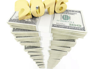 ارتفع سعر الدولار خصوصاً بعد اعلان بنك اليابان تبني سياسة الفائدة السلبي لتحفيز النشاط الاقتصادي