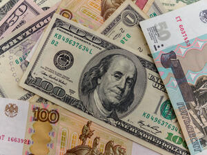 روسيا ودول تضع خططاً للاستغناء عن الدولار