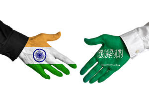 يسعى 13 مستثمرا من حكومة ولاية كجرات، بالدخول في شراكات تجارية وصناعية مع أصحاب الأعمال السعوديين وإقامة مشاريع مشتركة في قطاعات البناء والصناعات الكيماوية وصياغة الحلي والمجوهرات وإنتاج الألبان