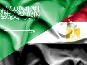 مصر تتصدر قائمة الرابحين على الصعيد العربي مع انخفاض واردات البلاد من النفط الى 400 مليون دولار شهريا 