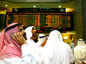 يتوقع من المستثمر الأجنبي أن تكون تعاملاته بناء على أسس مالية سليمة، وهذا سيجنب الأسهم التي تتداول فوق قيمها العادلة من تدفق الاستثمارات إليها