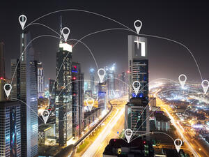 بدأت الشركات الإماراتية التحول بشكل متزايد إلى مؤسسات ذكية عبر تبني حلول وتقنيات الذكاء الاصطناعي