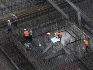 تهدف الجزائر إلى تقليص استيرادها من الحديد الذي يصل إلى 10 مليارات دولار سنويا