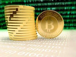 بتكوين تحلق فوق مستويات  11,500 دولار للمرة الأولى في نحو شهر