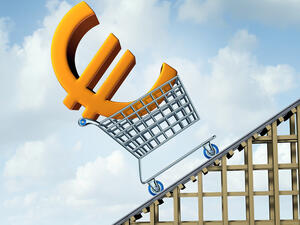 توقعات بنمو اقتصاد منطقة اليورو بوتيرة أسرع قليلا هذا العام تبلغ نحو 1.7 في المائة