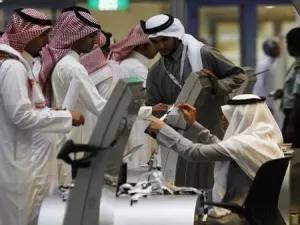 الشباب الراغب في العمل سيحصل على مجموعة كبيرة من المميزات، لم تكن متوافرة في المسارات السابقة، حيث تم تحديد خمسة آلاف ريال كحد أدنى للرواتب