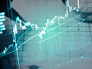 الاقتصاد العالمي نحو نمو قد يصل إلى 3.9 % في 2018 