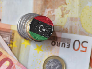 استئناف حركة السفن بالميناء من شأنه تحريك عجلة الاقتصاد في المدينة