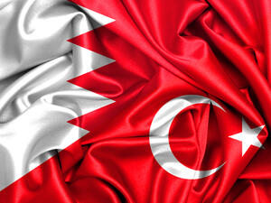 حجم التجارة البينية بين جمهورية تركيا ومملكة البحرين خلال عام 2015  بلغت نحو 329 مليون دولار أمريكي