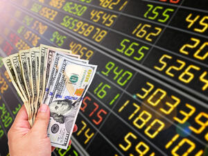 شهدت أسواق لندن وفرانكفورت وباريس خسائر أولية تصل إلى نسبة 3 في المئة، قبل أن تشهد بعض التعافي