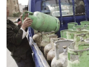 Gas vendors from Marib and Jawf intend to join the men currently protesting outside the Yemeni Gas Company in Sana’a