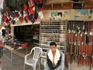 Local investors are struggling to keep their businesses running in the face of illegal small- and medium-sized businesses operated by foreign workers