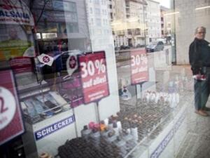 Authorities are taking the fight to shop owners who con customers with false discount