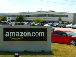 شركة التسوق الإلكتروني الأمريكية العملاقة أمازون