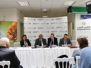 شركة طقس العرب هي الشركة الأولى والوحيدة من نوعها في الوطن العربي، وواحدة من أكثر الشركات تطوراً في العالم في مجالات التنبؤات الجوية وأنظمة الاستشعار عن بُعد