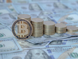 بيتكوين تسجل ارتفاعاً بنسبة 0.6% أمام الدولار الأمريكي