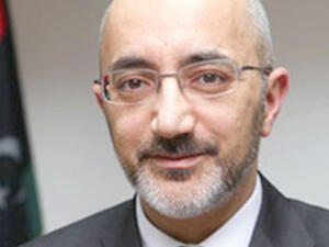 أسامة سيالة، وزير الاتصالات الليبي