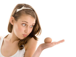 تناول بيض الدجاج لا يسبب ارتفاع مستوى الكوليسترول في الدم