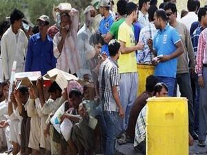 أن يشارك سعوديا أو أكثر بحيث يكون للشريك أو الشركاء السعوديين 51% من رأس المال على الأقل