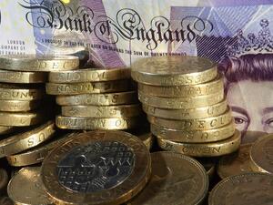 صعد الجنيه الاسترليني نحو نصف سنت بعد الخسائر التي تكبدها في الأسواق الخارجية 