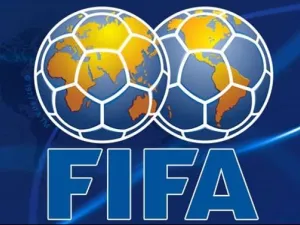 البنوك الثلاثة المتورطة  في فضيحة الفساد التي هزت الاتحاد الدولي لكرة القدم   هي “ستاندارد تشارتارد” و”باركليز” و” إتش إس بي سي”