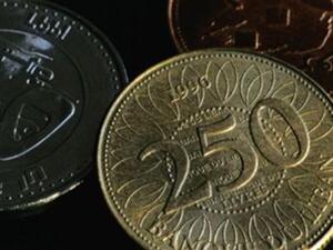 يشير حمدان إلى أن «خصائص العملات اللبنانية الحديثة تعتبر من أكثر العملات تطورا في العالم»