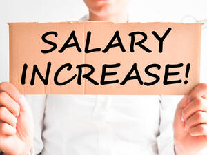 سواء كنت ترغب بالتفاوض على راتب لوظيفة جديدة أو الحصول على زيادة على راتبك في وظيفتك الحالية، يتعين عليك التعرّف جيداً على الأسلوب الذي يجب اتباعه للحصول على الراتب الذي تستحقه