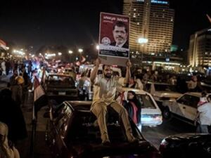 أوضح مرسي أنه يجب على مصر إستعادة العلاقات الطبيعية مع إيران على أساس المصالح المشتركة للدولتين
