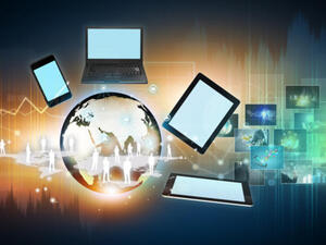 جاء الإعلان عن الاستغناء عن الموظفين بعد يوم من إصدار «إنتل» تقريرها عن أرباح الربع الأخير من العام الماضي والذي قالت فيه إن سوق أجهزة الكومبيوتر تظهر علامات على الاستقرار، مع الاعتراف أيضا بضعف الطلب على رقائق الخادم التي تنتجها