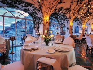 ريستورانت لاسبوندا، بوسيتانو، إيطاليا، Ristorante La Sponda