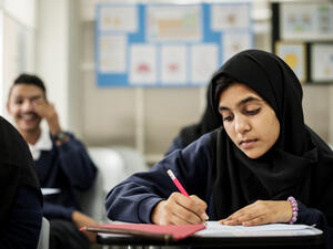 قامت بعض المدارس في الإمارة بتخفيض رسومها هذه السنة الدراسية بنسبة 10% إلى 15%