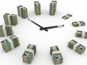 ساهمت العديد من العوامل وفي مقدمتها تراجع ارباح الشركات الى فك الارتباط بين المستثمرين في سوق عمان المالي والمستثمرين في اسواق المنطقة بحيث يعتبر هذا العام وللسنة الخامسة على التوالي من السنوات العجاف بالنسبه للمستثمرين في السوق