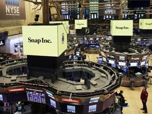 سناب - مالكة سناب شات، وهو تطبيق معروف لدى الشباب برسائله التي تختفي - تريد أن تكون أول شركة تتصدى بنجاح لفيسبوك، التي تبلغ قيمتها الآن نحو 400 مليار دولار