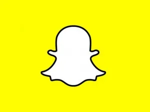 سناب تشات قد بدأت العام الماضي بيع الإعلانات للمسوقين، بما في ذلك كوكا كولا، وسامسونج