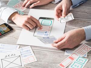 لتصميم تجربة المستخدم الفضلى، علينا النظر إلى الأنماط النفسية التي تؤثر في العقل البشري من حيث اتخاذ القرار