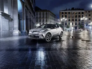 ستصل سيارة تويوتا C-HR إلى الاسواق العالمية خلال الشهر الأول من عام 2017 