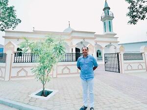 رجل أعمال مسيحي في الإمارات يهدي عُمّاله مسجداً بمناسبة رمضان