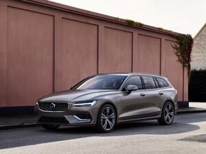 فولفو تكشف رسمياً عن V60 الجديدة