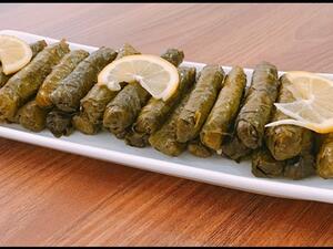 اليالنجي (ورق عنب بزيت) 