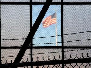 قال متحدث باسم البنتاغون، إنه لا يناقش أية دعاوى قضائية.

