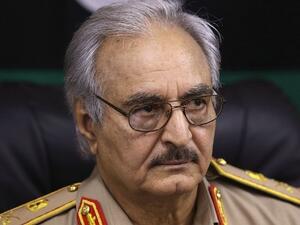 القائد العام للقوات المسلحة الليبية المعين من قبل حكومة طبرق خليفة بالقاسم حفتر