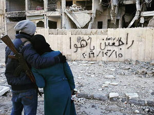 عودة دفعة جديدة من اللاجئين السوريين إلى بلدة قارّة في القلمون
