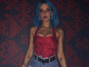 Halsey called it quits with rapper boyfriend G-Eazy (Source: iamhalsey / Instagram ) 